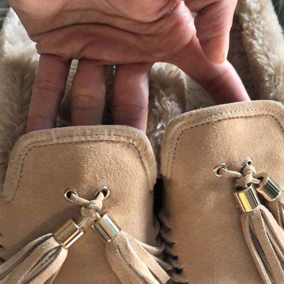 J/Slides Shoes - Picture 3 of 5